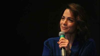 Alice Braga concede entrevista coletiva no Palácio dos Cristais Alice Braga concede entrevista coletiva no Palácio dos Cristais