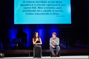 Monólogo propõe reflexões sobre conceitos da humanidade Monólogo propõe reflexões sobre conceitos da humanidade