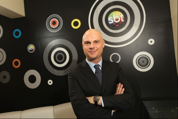 Carlos Toillier: Sem rotina, com energia Carlos Toillier: Sem rotina, com energia