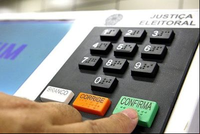 Fim da propaganda partidária gratuita na mídia é aprovado no Senado Fim da propaganda partidária gratuita na mídia é aprovado no Senado
