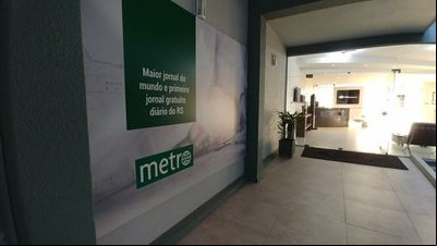 Metro Jornal: Pequeno gigante Metro Jornal: Pequeno gigante