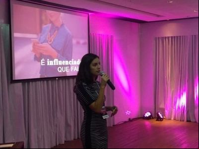 "Obrigada por estarem aqui", diz Andressa Griffante ao abrir Meet Up "Obrigada por estarem aqui", diz Andressa Griffante ao abrir Meet Up