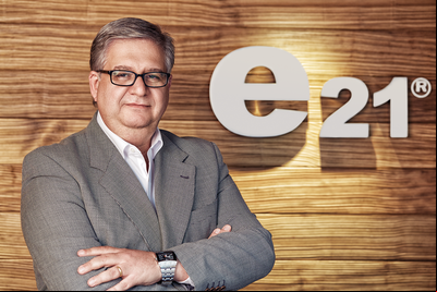 Luciano Vignoli: Um criativo empreendedor Luciano Vignoli: Um criativo empreendedor