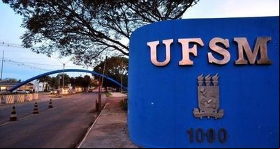 Trajetória da Rádio Universidade é retratada em exposição Trajetória da Rádio Universidade é retratada em exposição