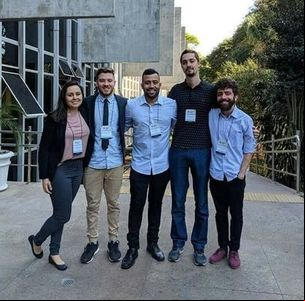 Estudantes da Ufrgs conquistam segundo lugar em prêmio da Aberje Estudantes da Ufrgs conquistam segundo lugar em prêmio da Aberje