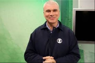 Maurício Saraiva: O jornalista do samba Maurício Saraiva: O jornalista do samba