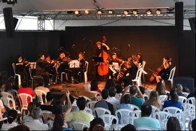 Camerata da Ospa Jovem se apresenta na Feira do Livro Camerata da Ospa Jovem se apresenta na Feira do Livro