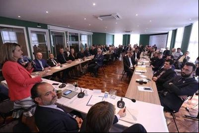 Simone Leite segue na presidência da Federasul Simone Leite segue na presidência da Federasul