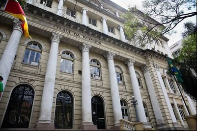 Empresas excluídas do Simples Nacional têm até 31 de janeiro para fazer nova opção Empresas excluídas do Simples Nacional têm até 31 de janeiro para fazer nova opção