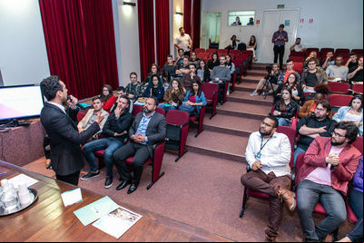 Prefeitura de Canoas abre as portas de sua Comunicação para estudantes Prefeitura de Canoas abre as portas de sua Comunicação para estudantes
