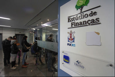 Procon organiza mais uma edição de mutirão para renegociar dívidas Procon organiza mais uma edição de mutirão para renegociar dívidas