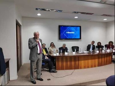 Banrisul tem lucro líquido de R$ 655,3 milhões no primeiro semestre do ano Banrisul tem lucro líquido de R$ 655,3 milhões no primeiro semestre do ano