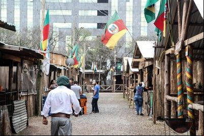 Sábado começa oficialmente o Acampamento Farroupilha Sábado começa oficialmente o Acampamento Farroupilha