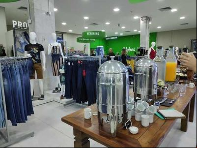 Imprensa conhece em primeira mão Lebes Life Store Farrapos Imprensa conhece em primeira mão Lebes Life Store Farrapos