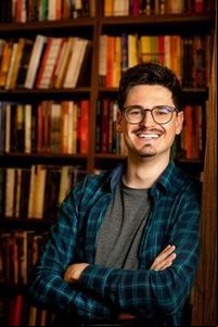 Jornalista caxiense lança podcast sobre Literatura Jornalista caxiense lança podcast sobre Literatura