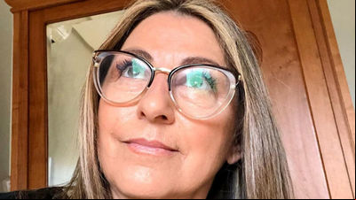 Outubro Rosa: "Eu enfrentei com todas as minhas forças", fala a curada Rosane Marchetti Outubro Rosa: "Eu enfrentei com todas as minhas forças", fala a curada Rosane Marchetti