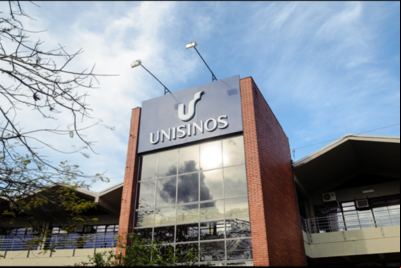 Estudantes protestam contra encerramento de Programas de Pós-graduação da Unisinos Estudantes protestam contra encerramento de Programas de Pós-graduação da Unisinos