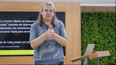 Despedida da Famecos: "Foi muito duro tomar esta decisão", confidencia Fábian Chelkanof Despedida da Famecos: "Foi muito duro tomar esta decisão", confidencia Fábian Chelkanof