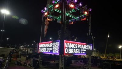 'Vamos parar o Brasil': frase estampa guindaste instalado na Orla do Guaíba 'Vamos parar o Brasil': frase estampa guindaste instalado na Orla do Guaíba