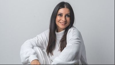 Jornalista Magali Schmitt lança primeiro livro de contos Jornalista Magali Schmitt lança primeiro livro de contos