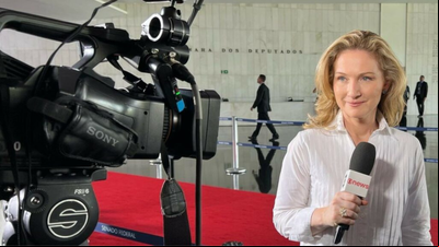 Ana Flor, comentarista da Globo News, fala aos alunos da Unisinos Ana Flor, comentarista da Globo News, fala aos alunos da Unisinos