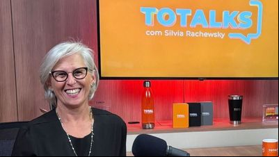 Silvia Rachewsky conduz o 'Totalks', podcast do Shopping Total 