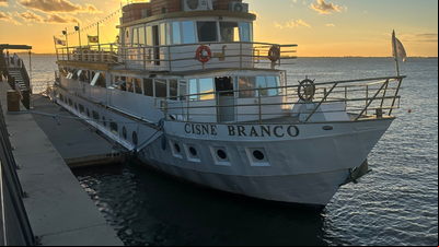 Nova experiência de POA: barco Cisne Branco promove o 'Sunset no Pontal' Nova experiência de POA: barco Cisne Branco promove o 'Sunset no Pontal'