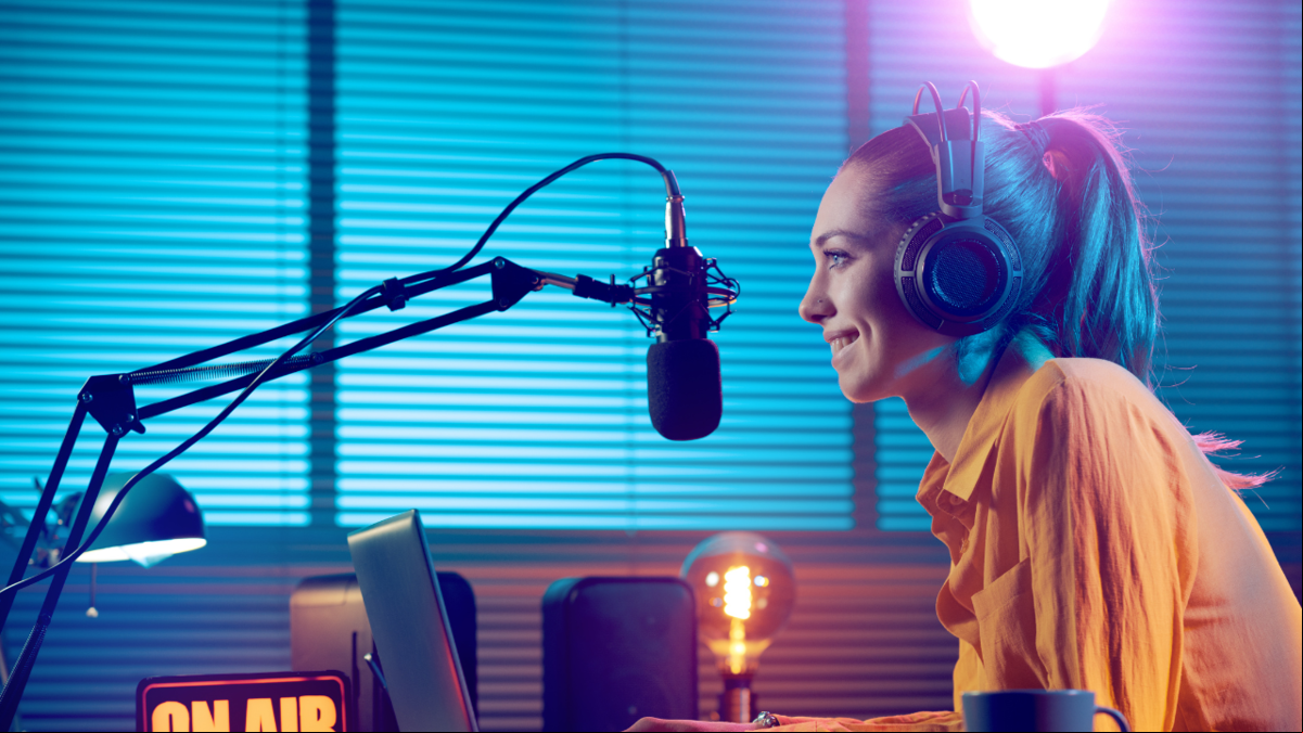 Streaming de emissoras AM/FM tradicionais se consolida como a principal plataforma digital